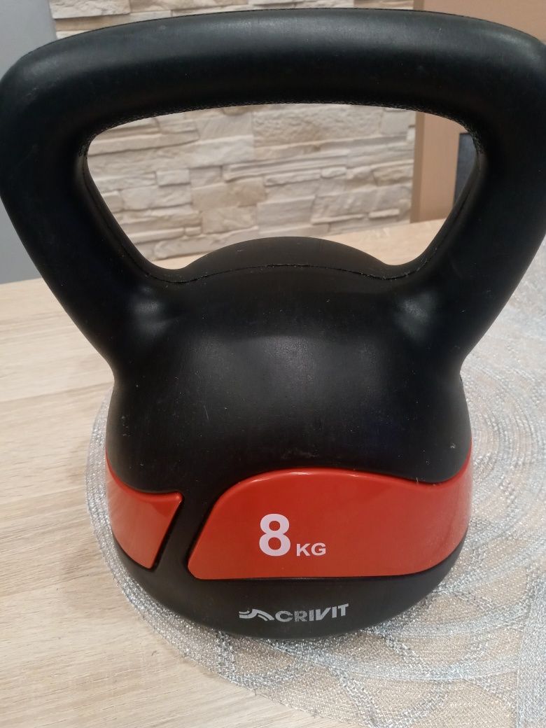 Crivit Kettlebell 8kg mało używany.