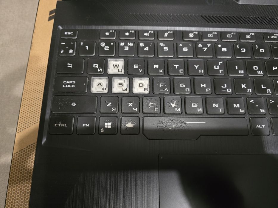 ASUS TUF Gaming F15 FX506HEB/i7-11800H/3050Ti/32/512/144gz