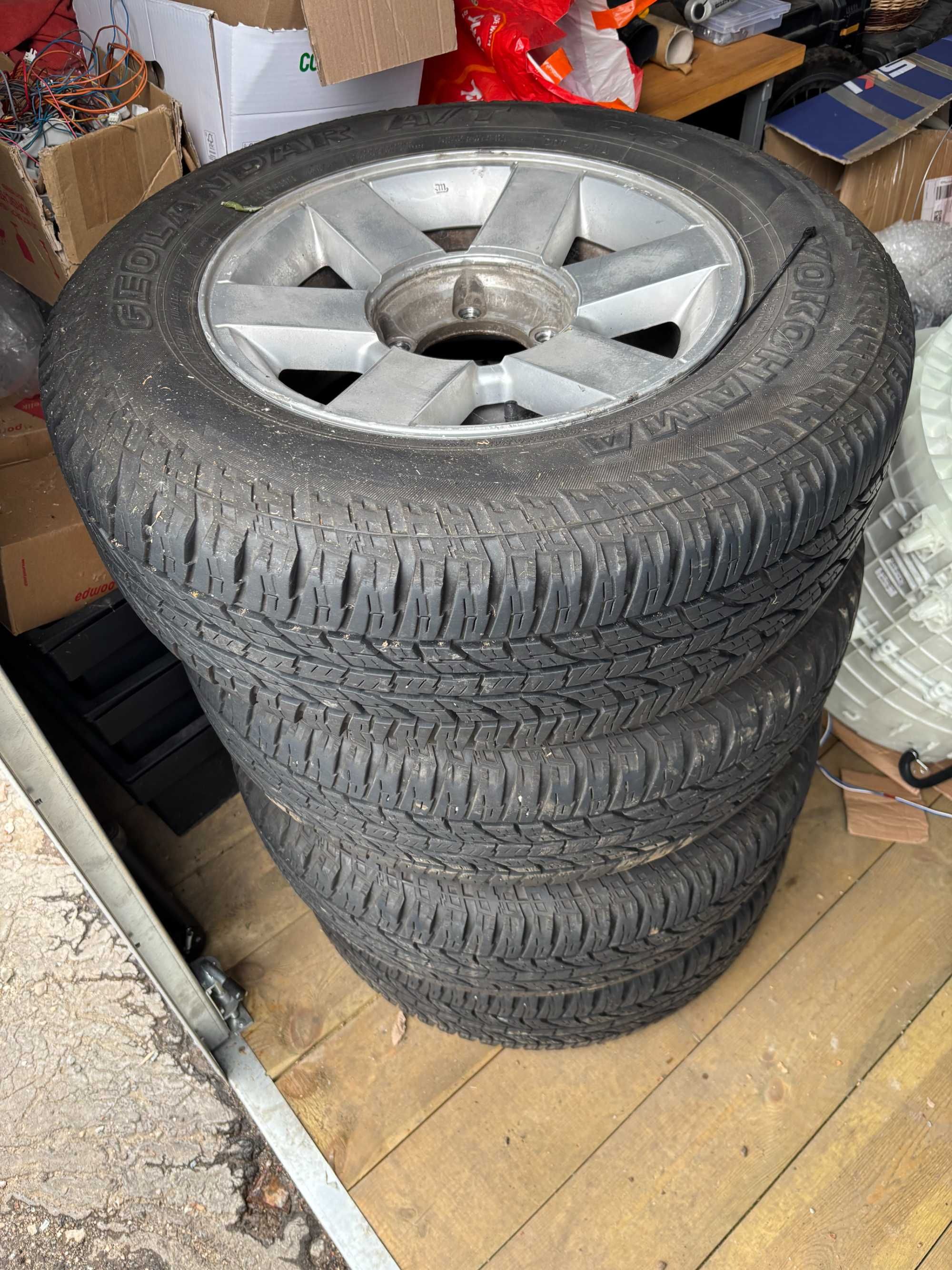 Opony Yokohama Geolandar AT 225/70 R16 G015 z felgami Grand Vitara xl7