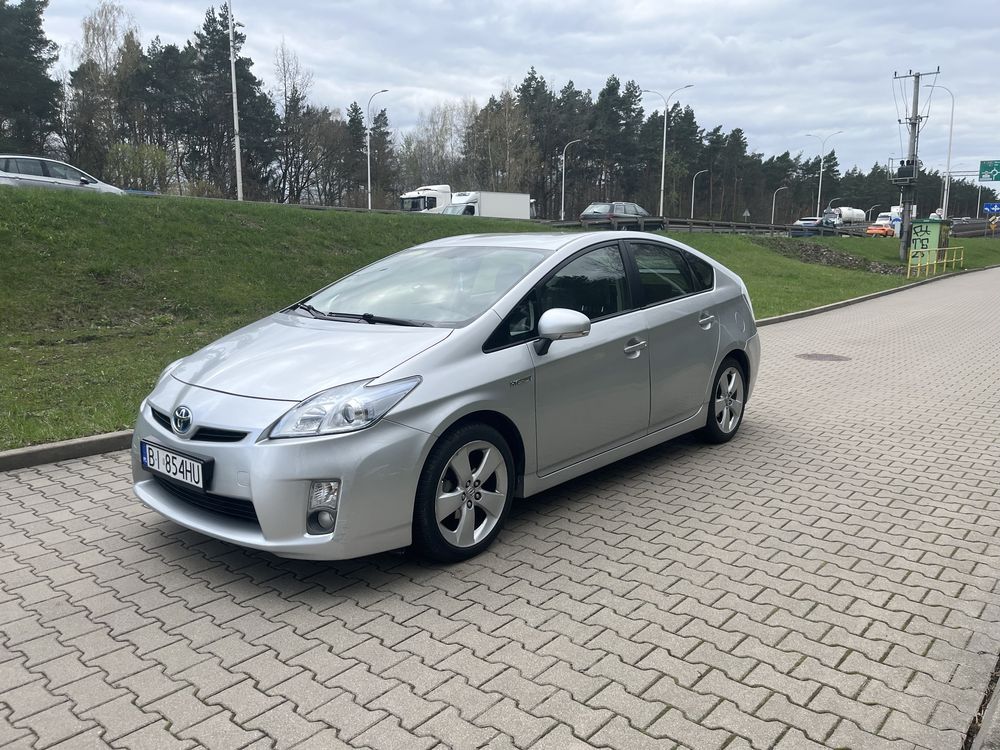 Toyota Prius 1,8 HSD Premium Benzyna + LPG