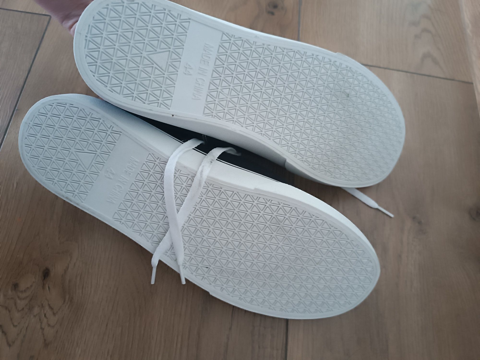 Nowe buty tenisówki męskie młodzieżowe 44 wkładka 28