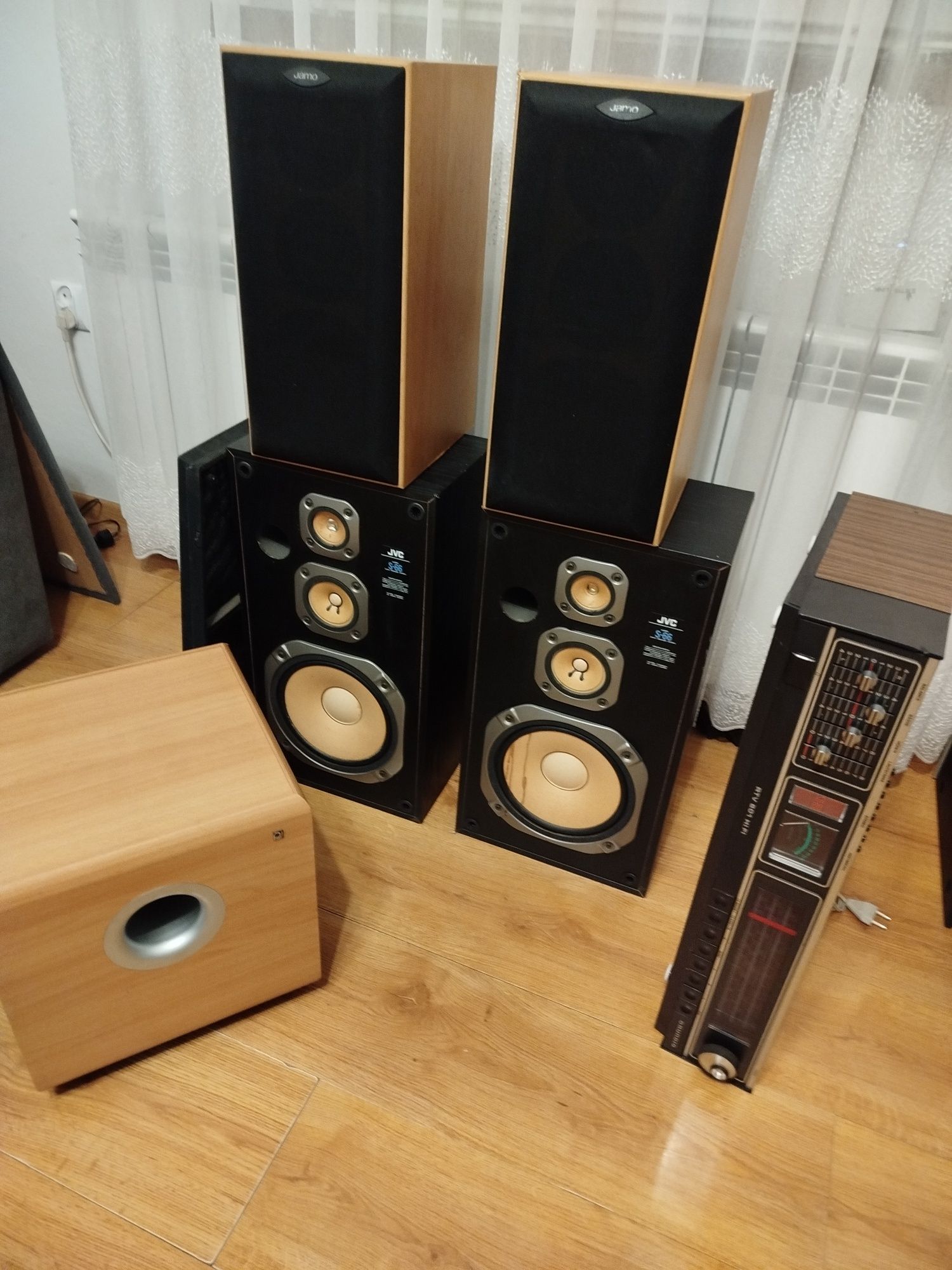 Zestaw kolumn jamo e 410 JVC s66  i Grundig rtv 801 hi fi