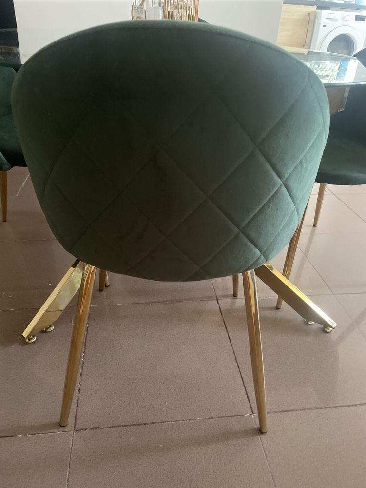 Mesa de jantar de vidro + 4 cadeiras