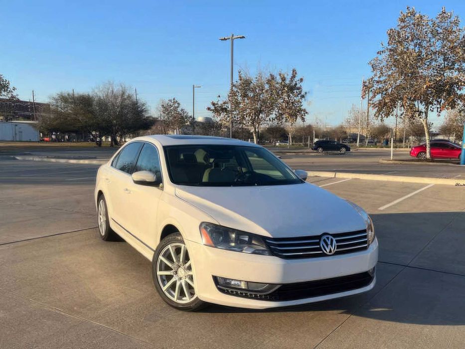 Volkswagen Passat      2014