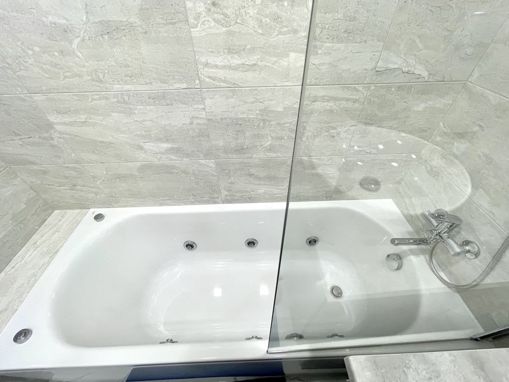 Аркадия 2 ком кв вид моря  ..Каманина 16а