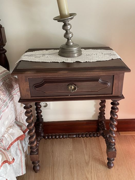 Mobilia de quarto de casal completa