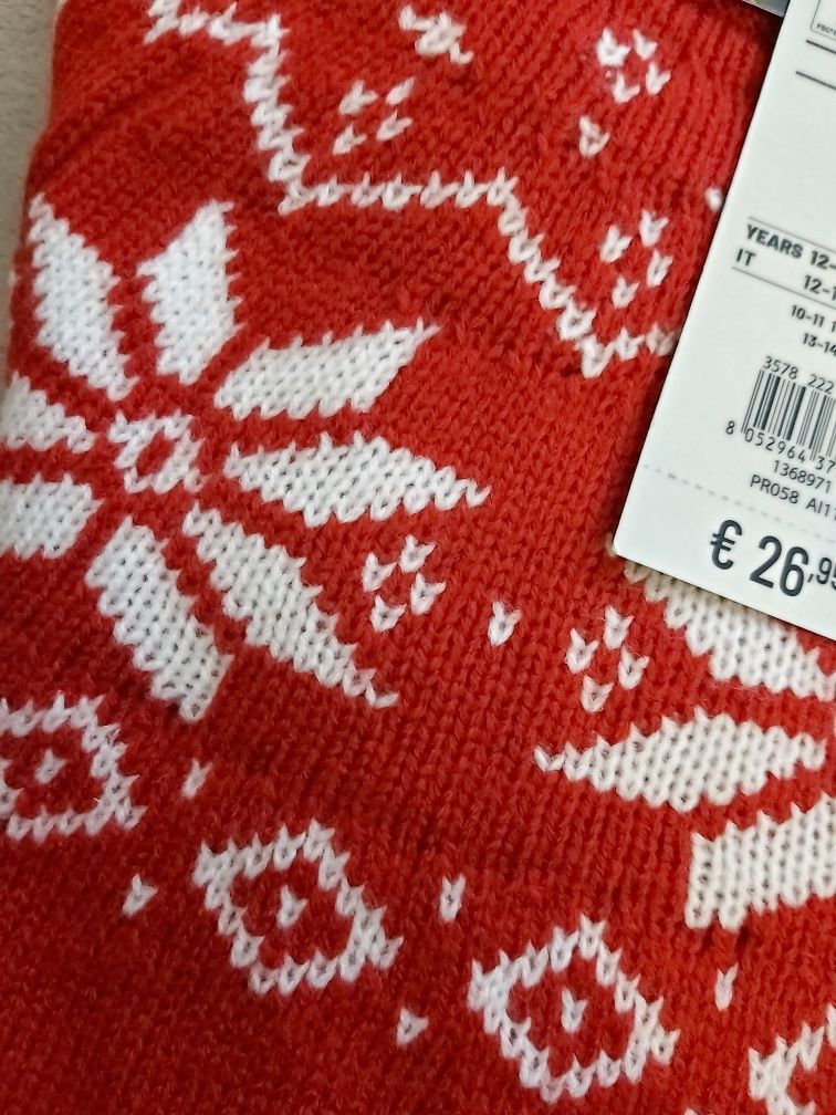 Nowy świąteczny sweterek