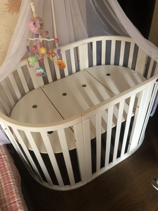 Продам дитячу кроватку маятник Angelo 7в1
