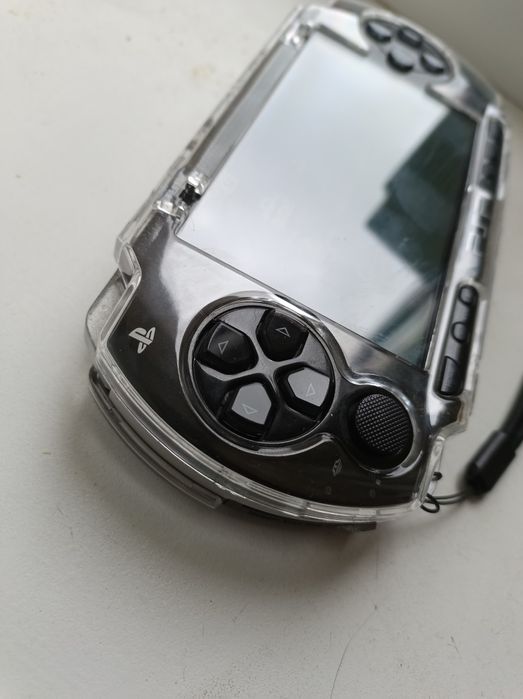 PSP 64гб игр под завязку.Акум6часов
