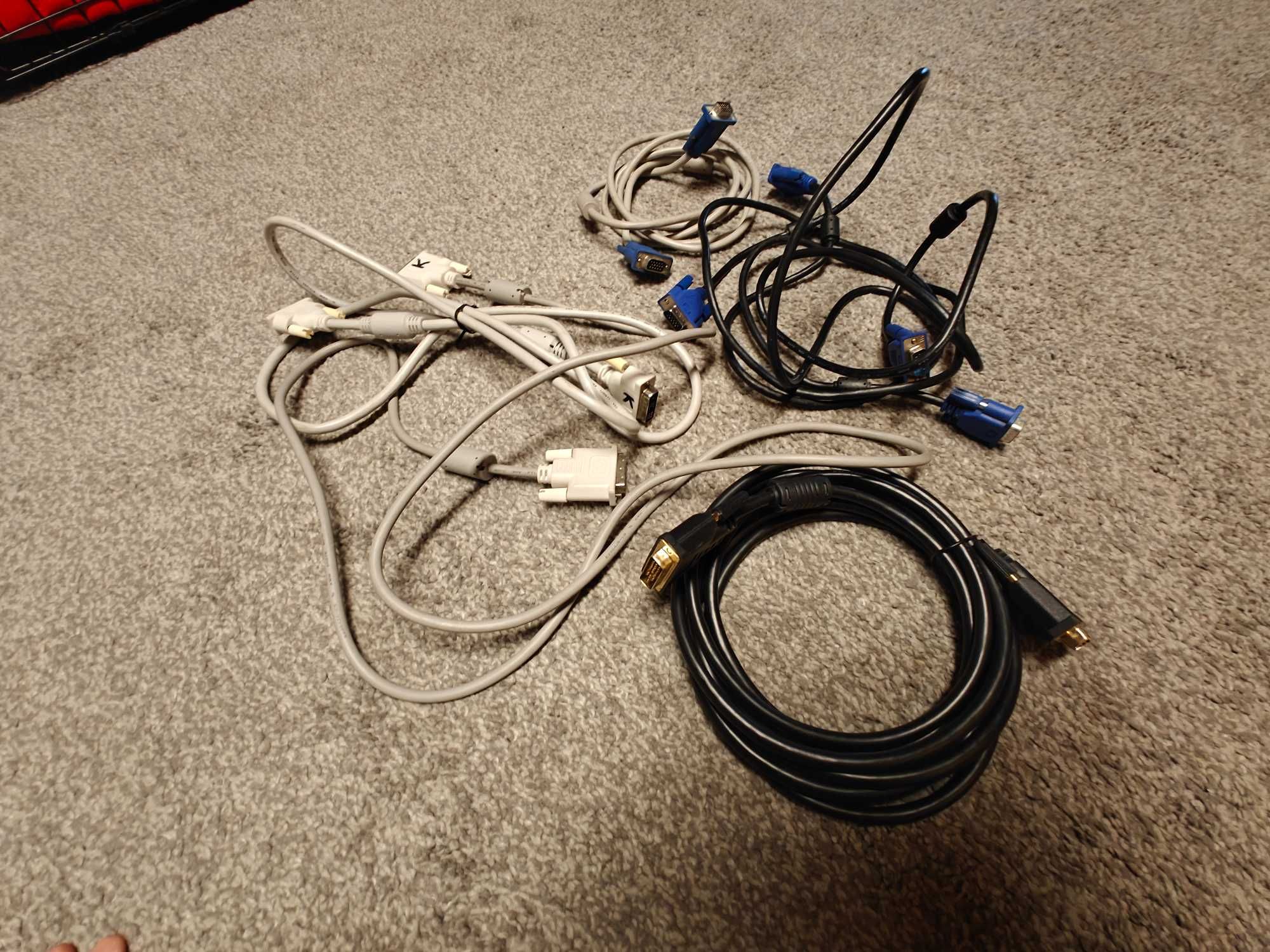 Kable zasilające, kable dvi-vga, vga-vga + przejściówki