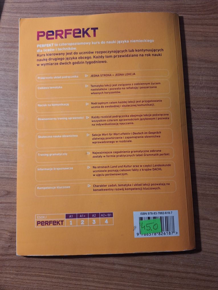 Podrecznik i zeszyt ćwiczeń do niemieckiego