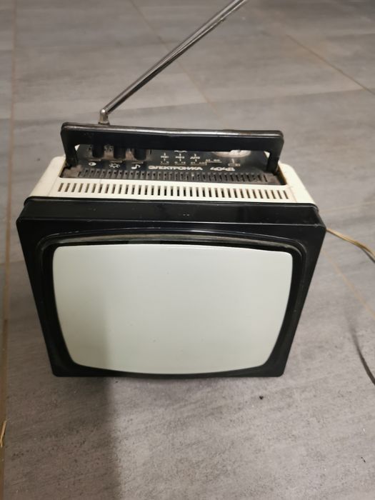 Telewizor turystyczny Elektronika 404