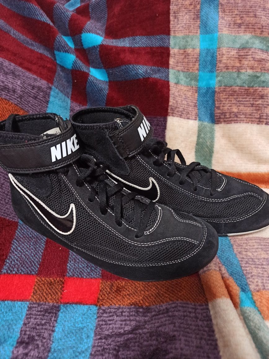 Борцовки боксерки Nike