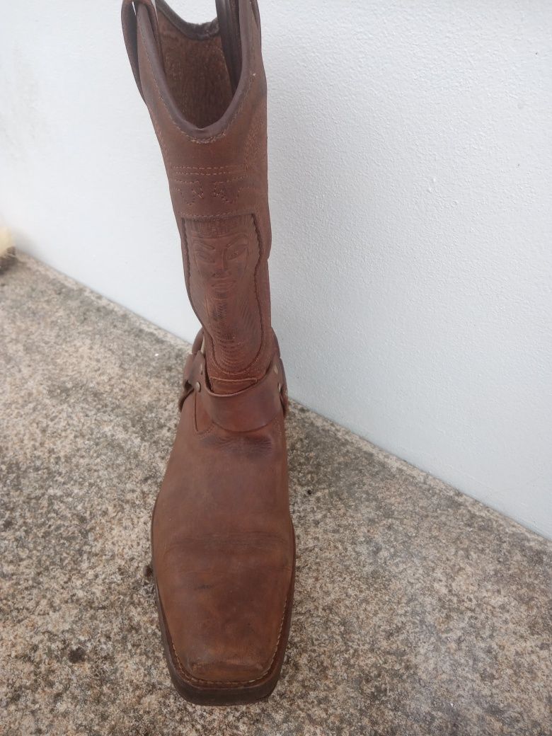 Botas marca Dakar todo terreno