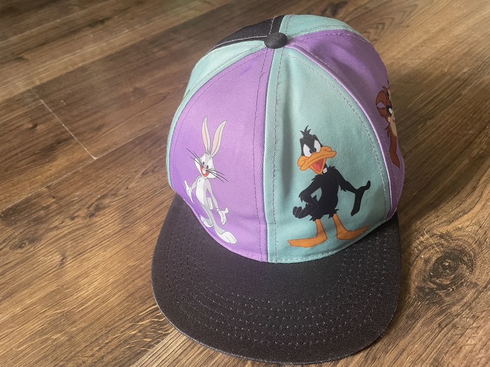 Czapka typu full cap