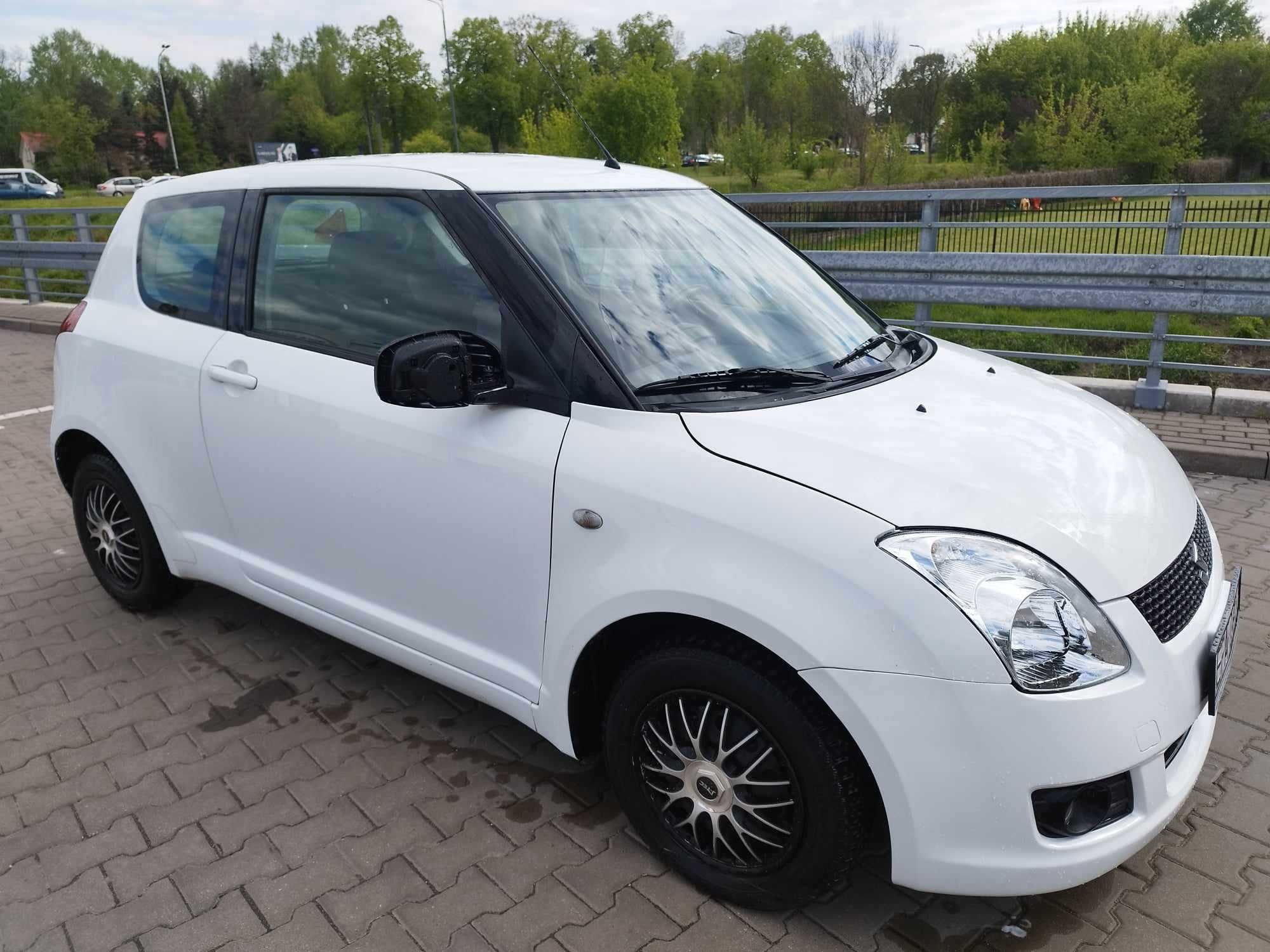 SUZUKI Swift 1.3 2009r.