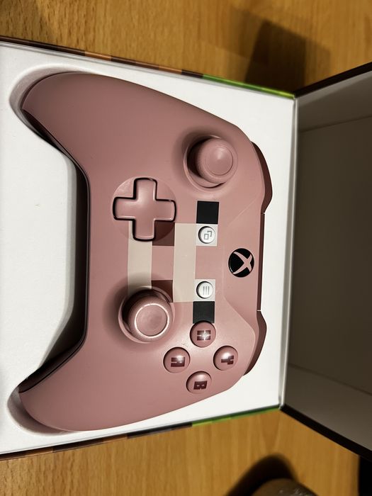 Limitowany kontroler Minecraft Pig do Xbox One Idealny stan!