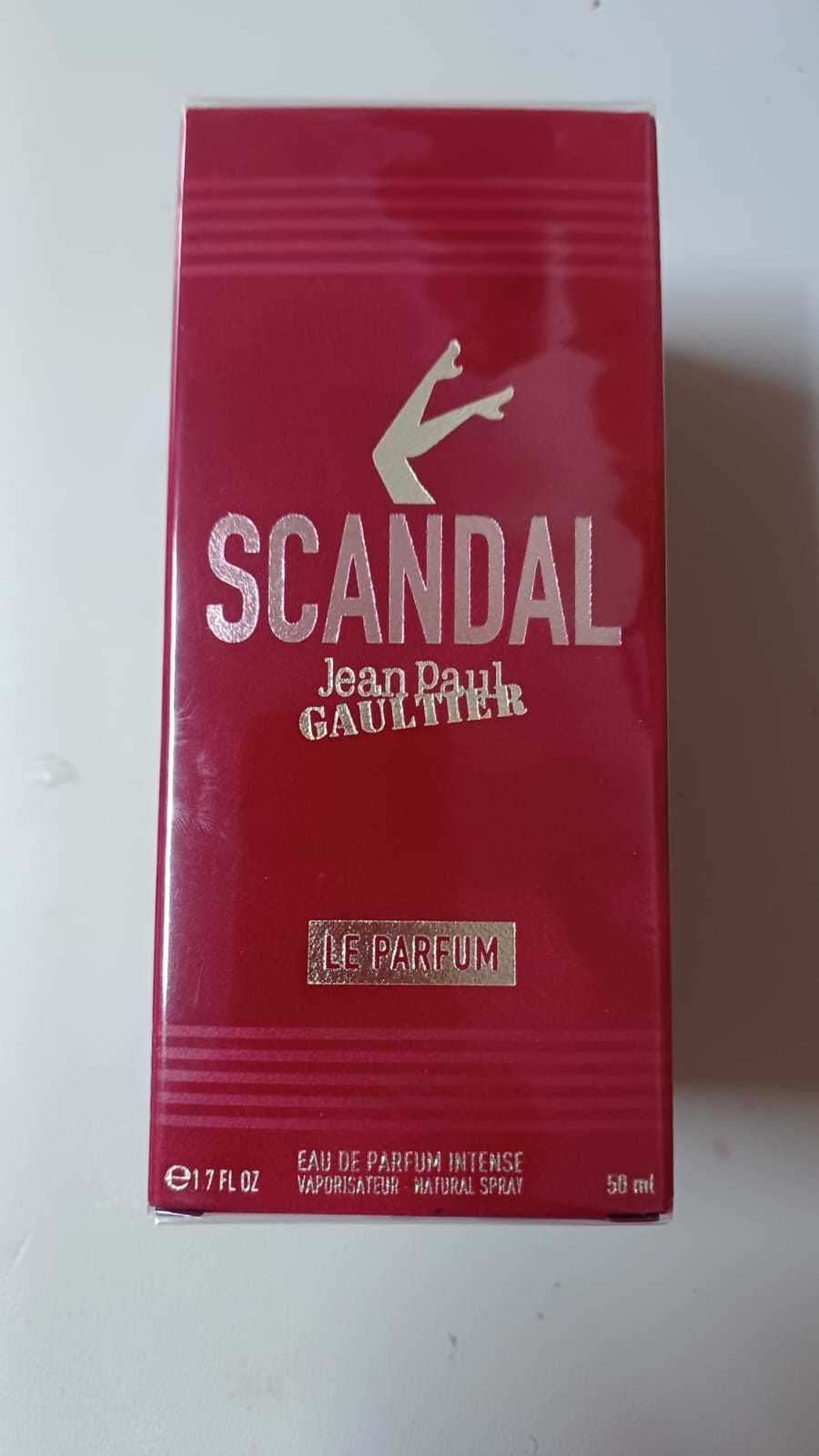 Perfumes Scandal mulher e homem NOVOS