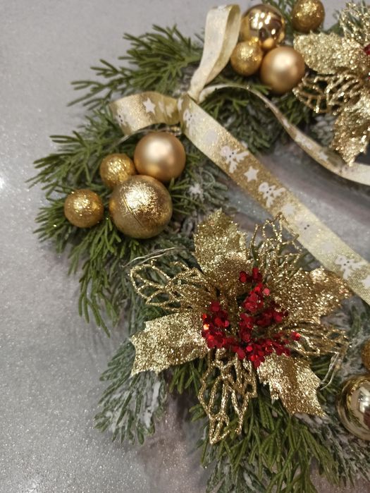 Wianek wieniec świąteczny Boże Narodze 30 cm lampki