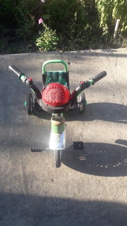 Продам трехколесный детский велосипед в хорошем состоянии бывший в упо