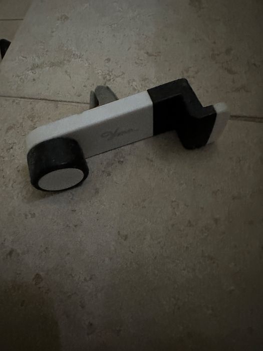 Car Mobile Phone Mounts – Three Different Types64741176114561121