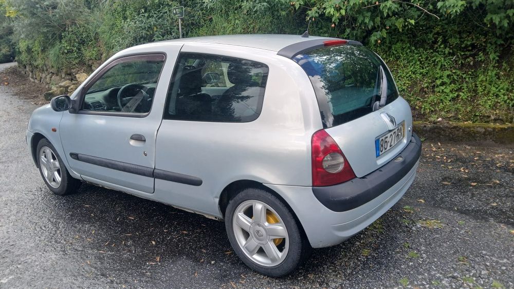 Renault Clio 4 2001