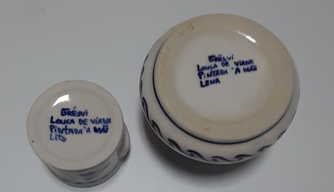 Peças de loiça de Viana pintadas à mão