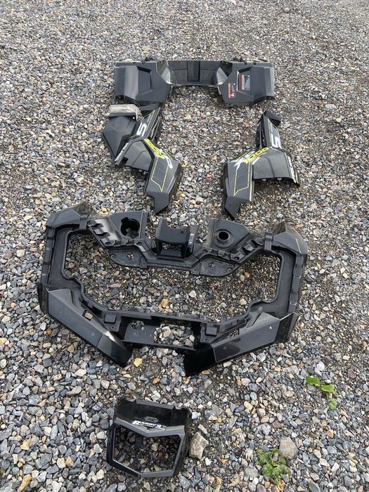 Plastiki owiewki osłony obudowy boczek Polaris sportsman xp  1000S gri