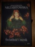 Światłość i mrok Małgorzata Niezabitowska