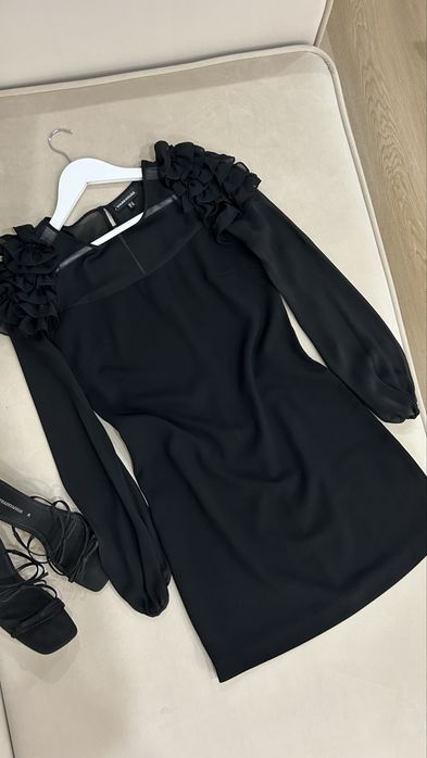 Вишукана вечірня сукня