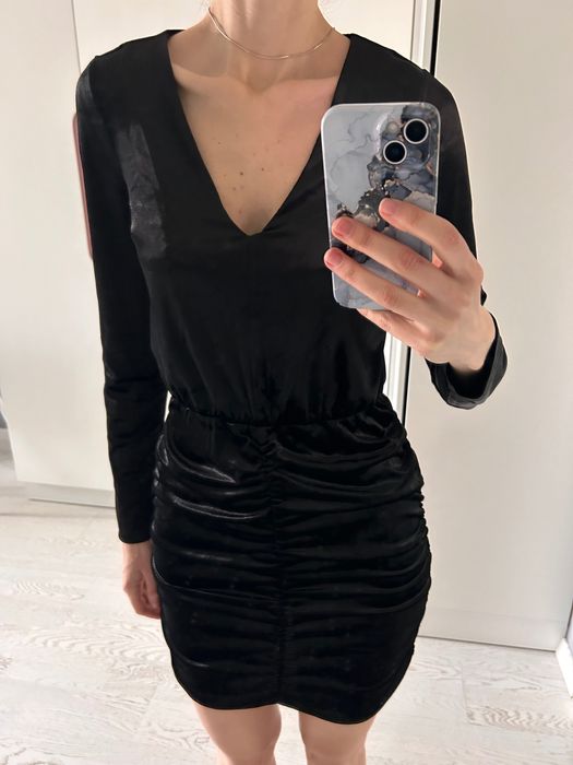 Велюрове міні плаття Vero Moda