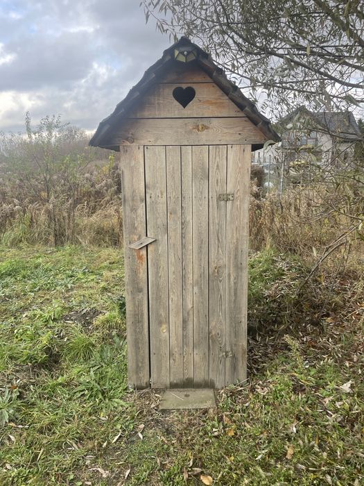 Wychodek, wc, kibel na działkę