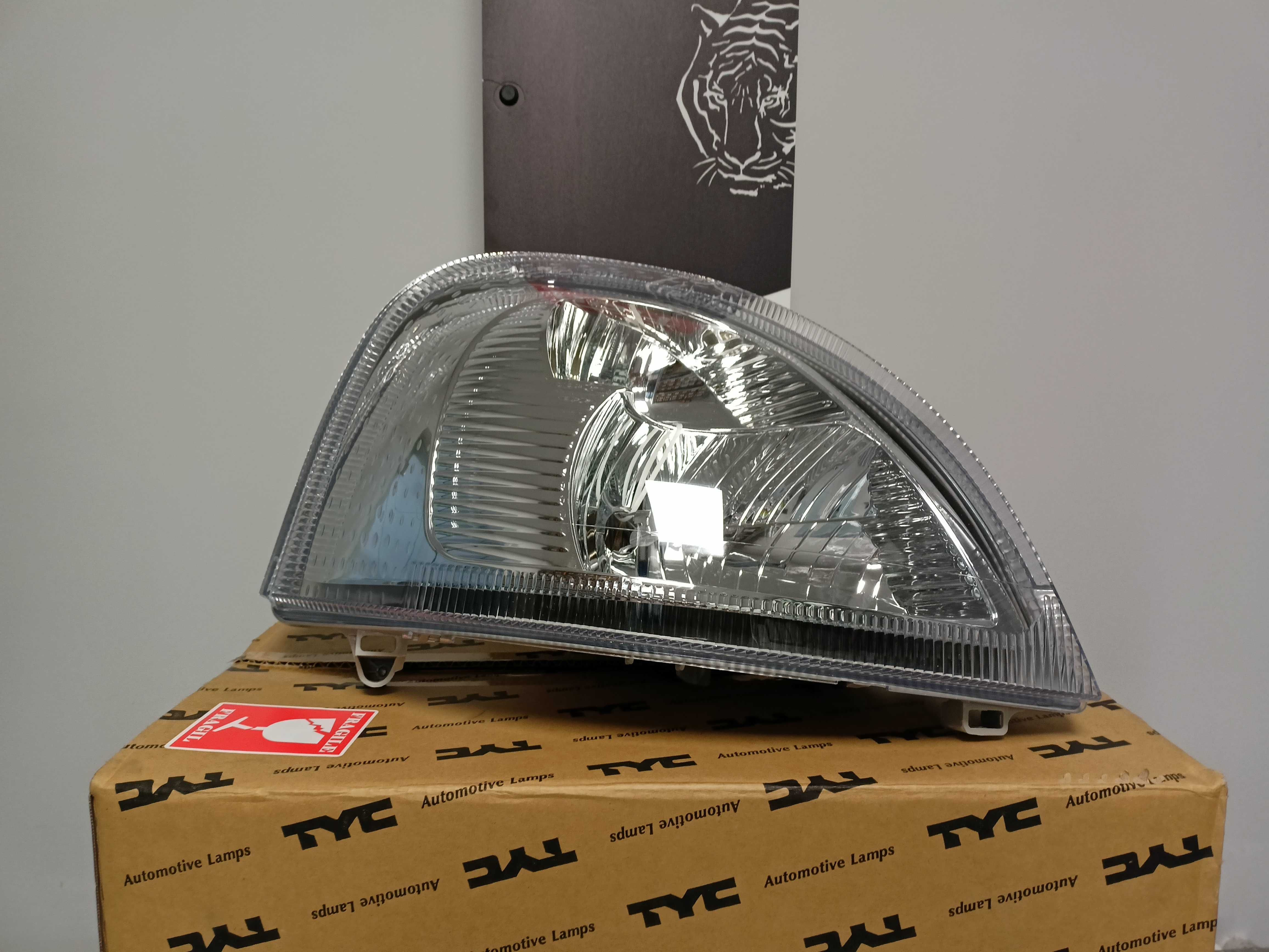 Renault Master,Movano 03- Lampa/Reflektor przód prawy.> PROMOCJA !!!