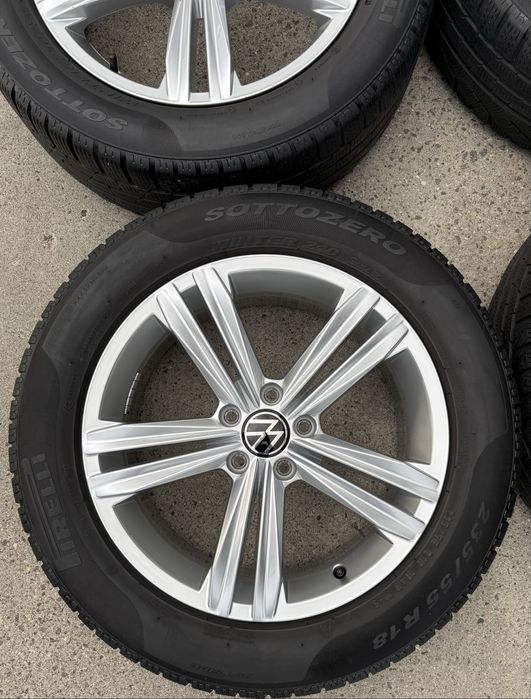 Tiguan II R-Line Koła 18 cali z oponami zimowymi oryginał Sebring