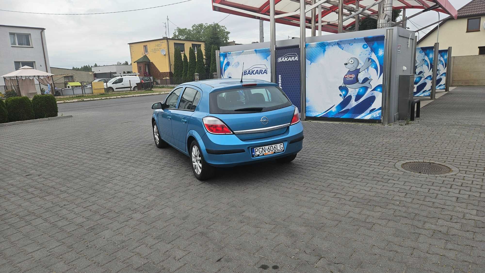 Opel astra H 1.6 benzyna