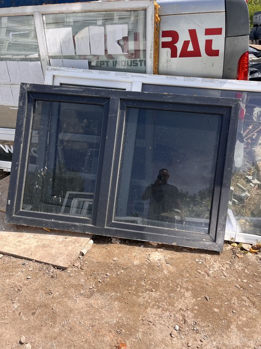 Okno PCV dwuskrzydłowe pionowe o wymiarach 176/116