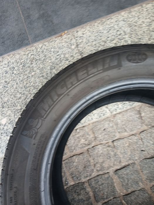 4 pneus 205 55 r16 Michelin