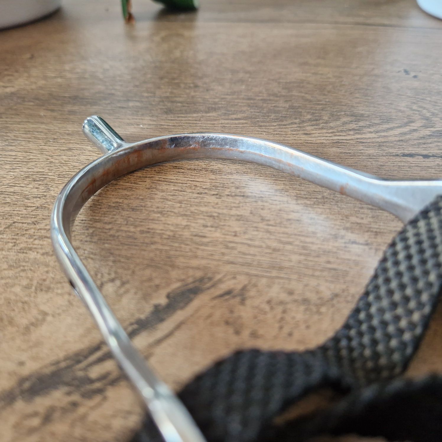 Ostrogi jeździeckie Metalab