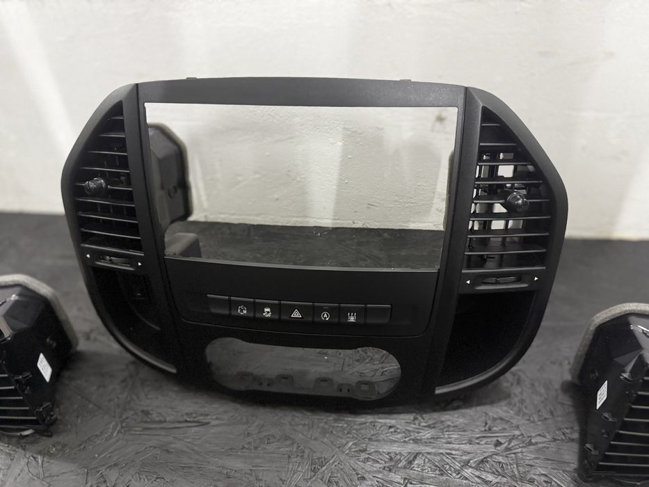 Дифлектор повітря воздуховод повітропровід Vito W447 Віто Метріс