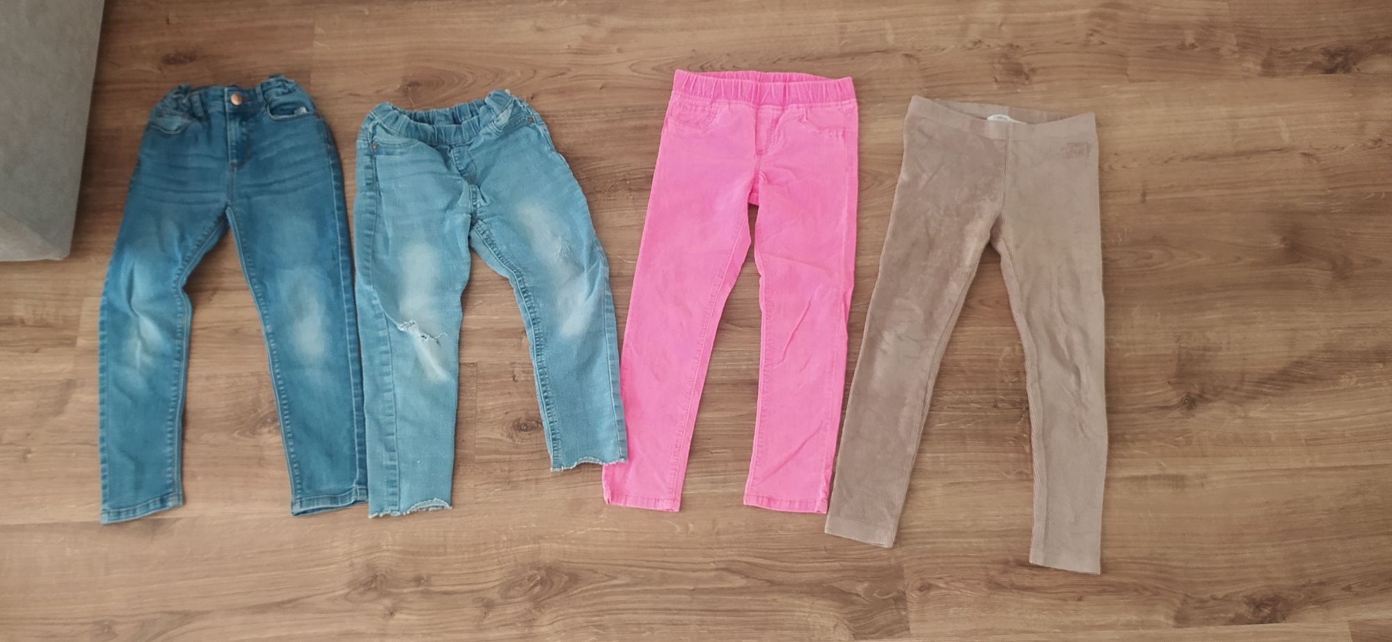 Штани, джинси , легкі 4-6 років