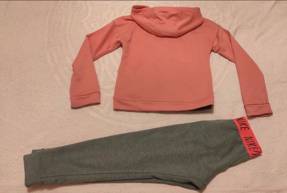 Спортивный костюм Nike dri-fit (оригинал) на 8-11 лет для девочки