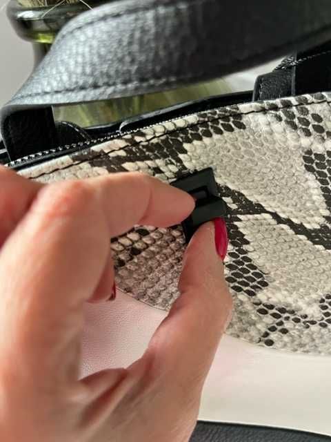Plecak Desigual a4 skóra ekologiczna wężowy motyw NOWY 3 kieszenie