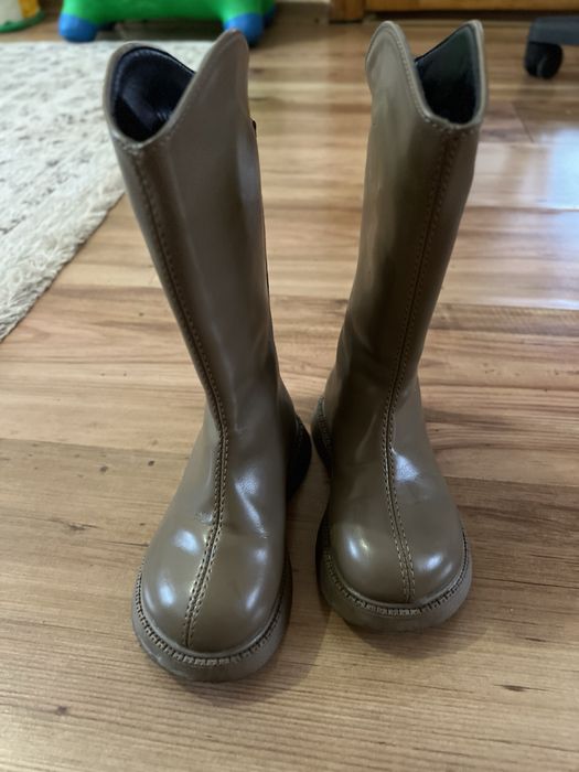 Продаються стильні дитячі чоботи 25 розміру