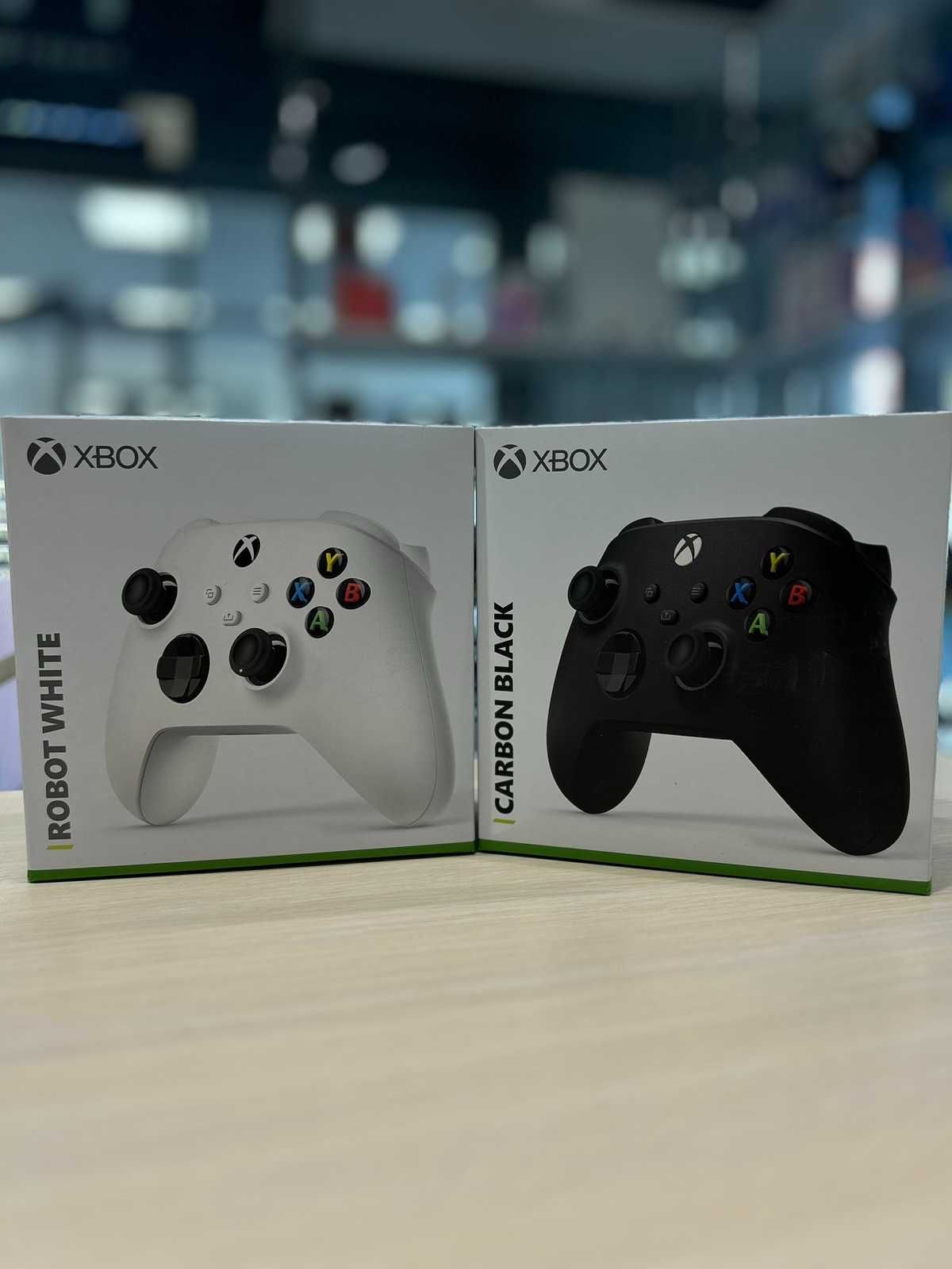 Геймпад Xbox Series X/S Wireless Controller (Robot White/Carbon Black)