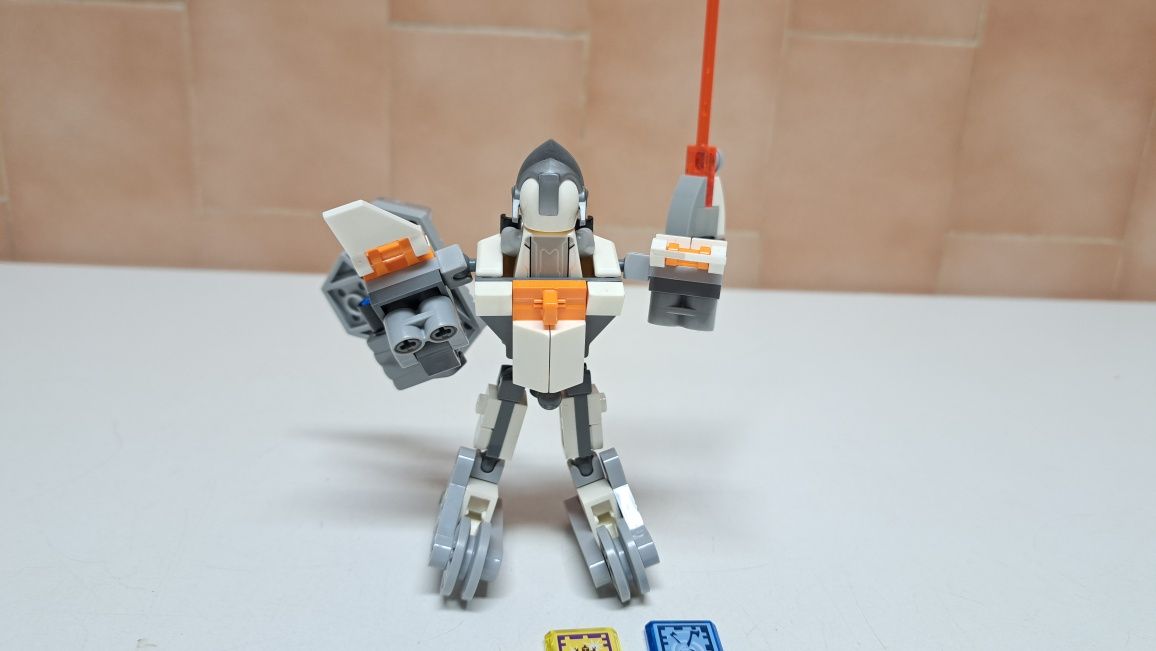 LEGO 70366 - Nexo Knights - Battle Suit Lance