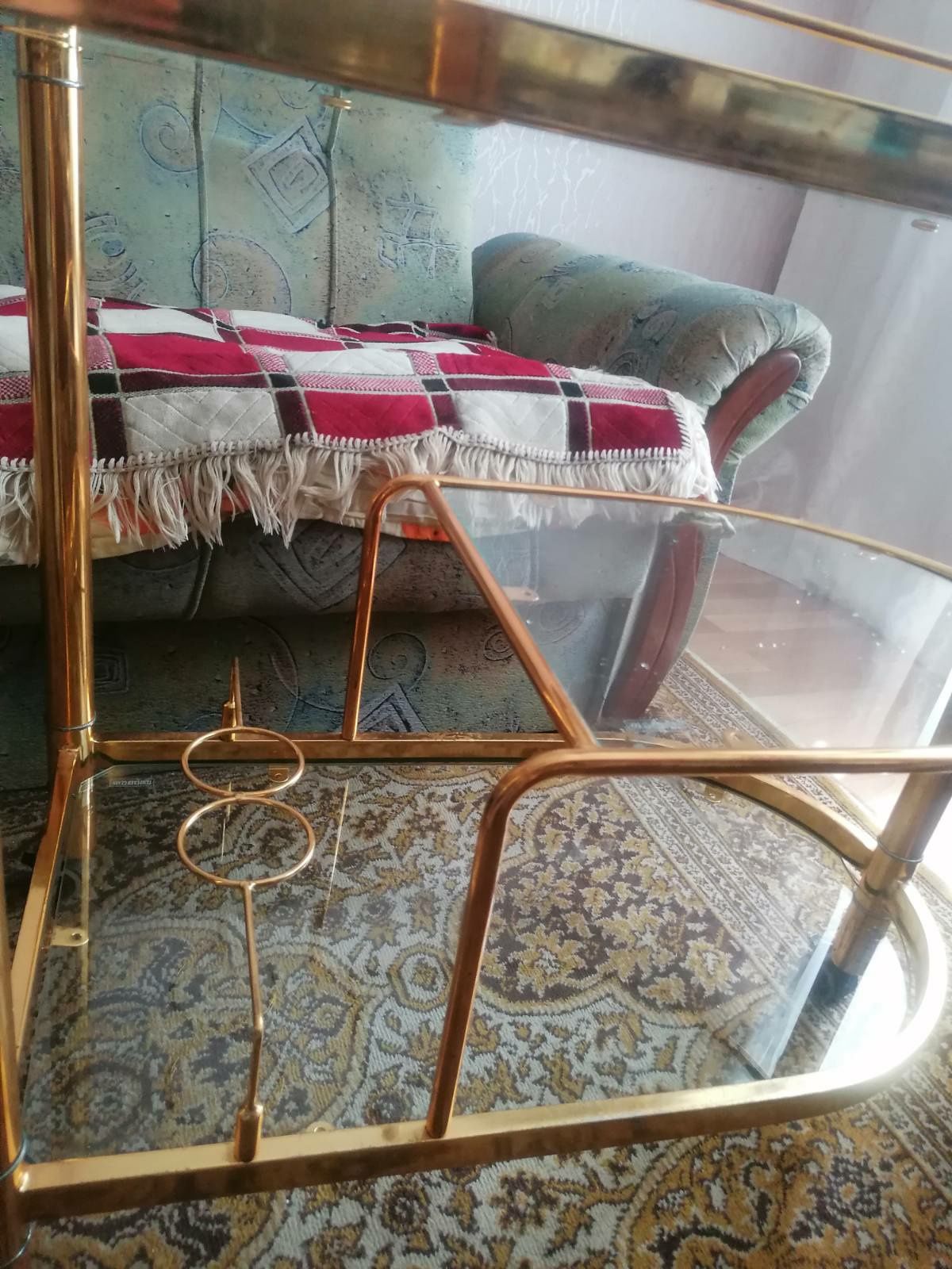 Столик сервировочный стеклянный