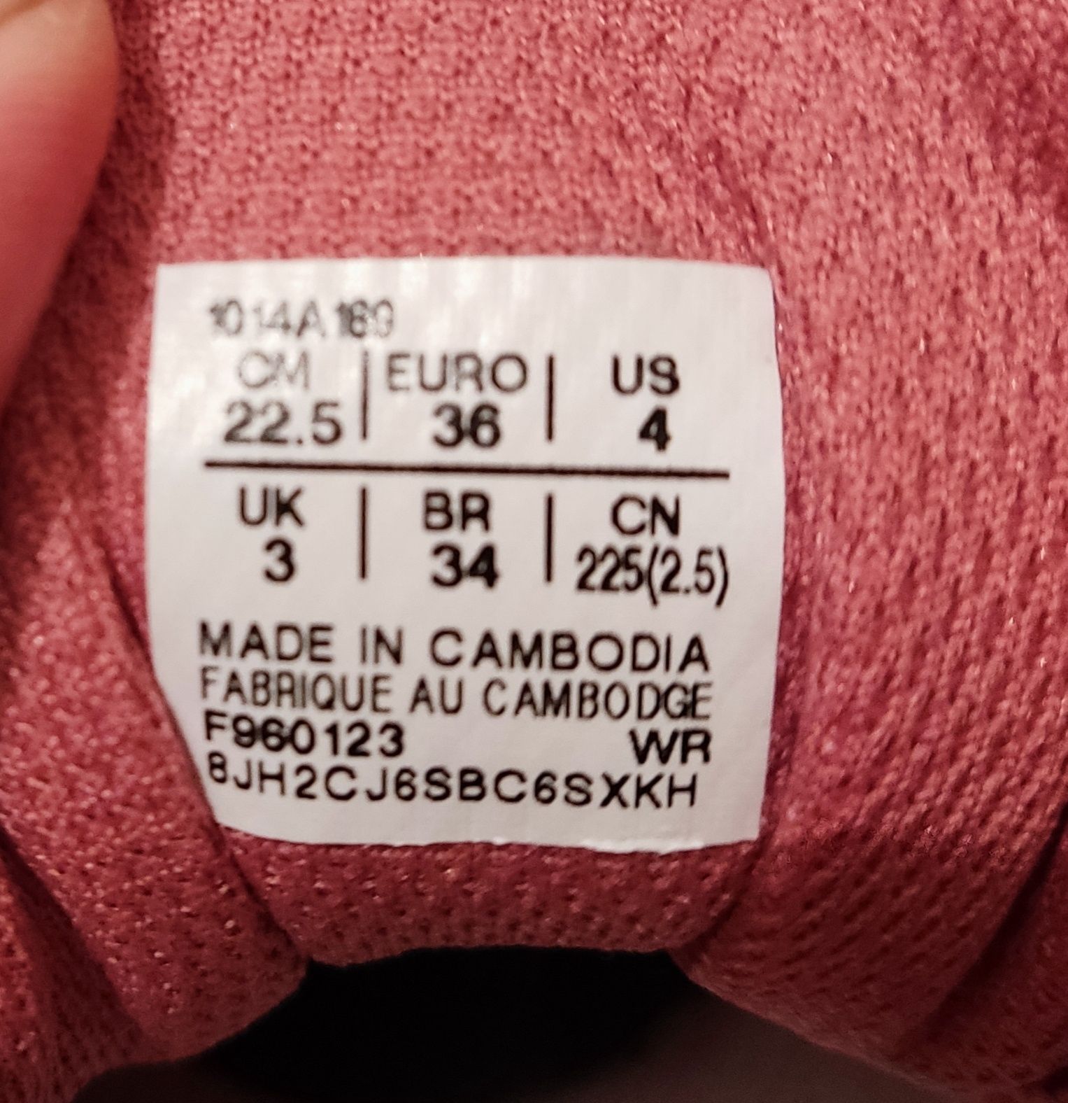 Оригінальні кросівки Asics GT-1000