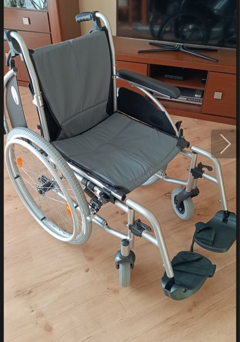 Ultralekki aluminiowy wózek inwalidzki- Ergonomic (AR-300) ARmedical