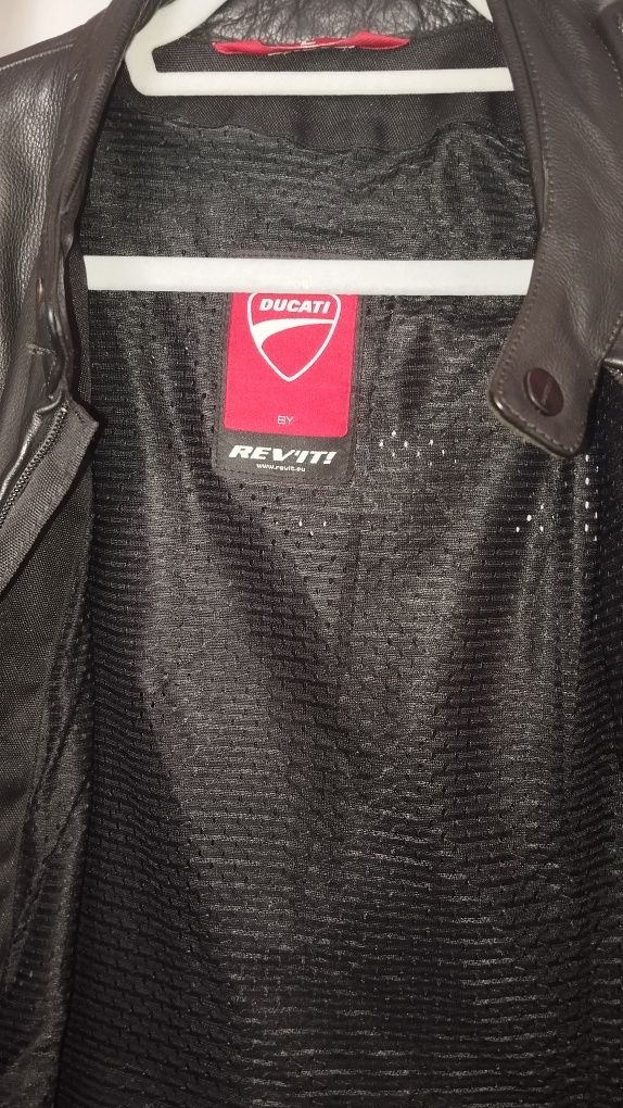 Jaqueta de couro Ducati