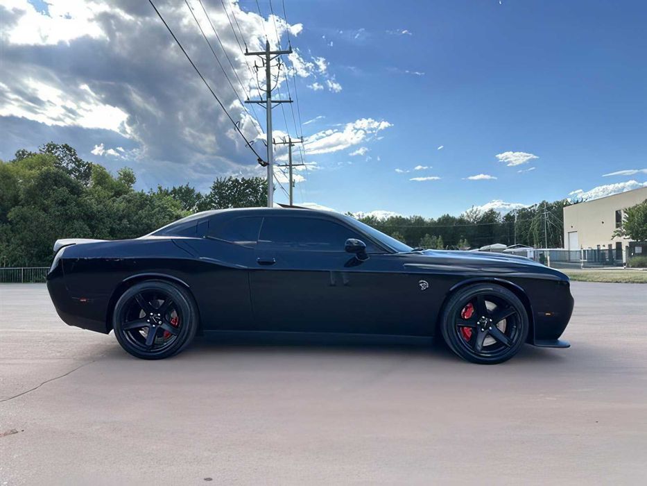 Dodge Challenger SRT Hellcat      2021